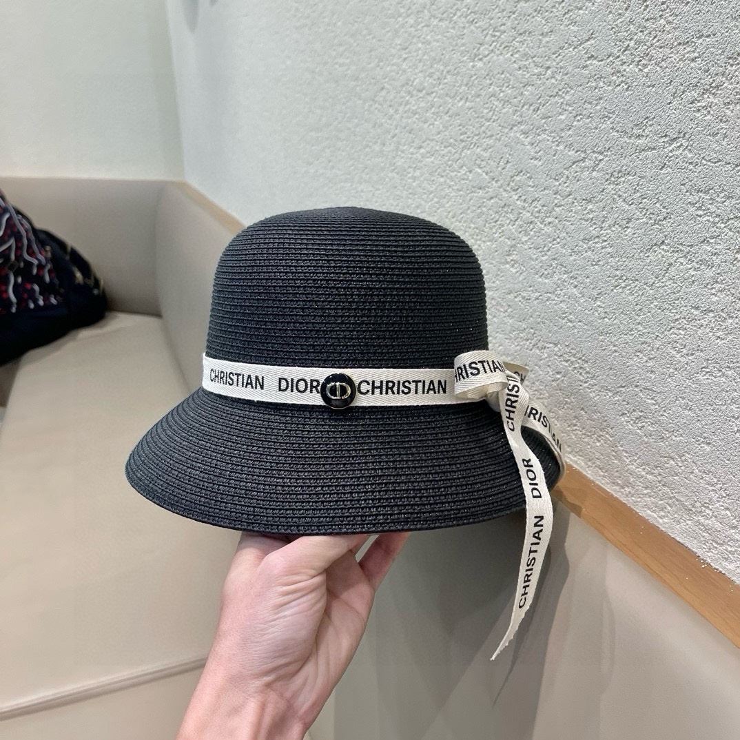 Christian Dior Caps